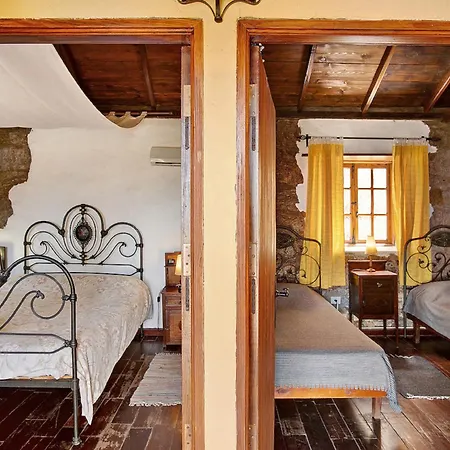 Rural House Pepita La De Flores مزرعة للإقامة تيخيدا